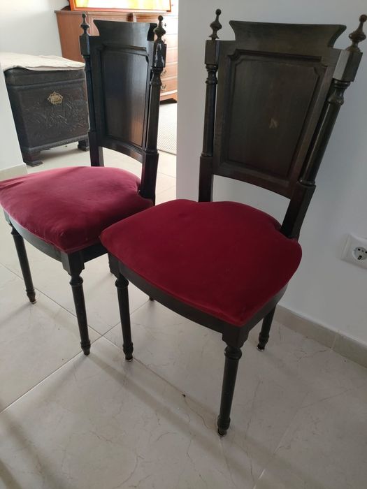 Cadeiras antigas estilo imperial