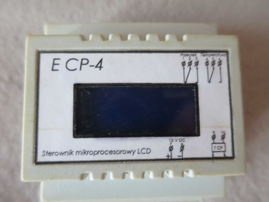 Sterownik mikroprocesorowy LCD poziomu cieczy i temperatury  E CP4