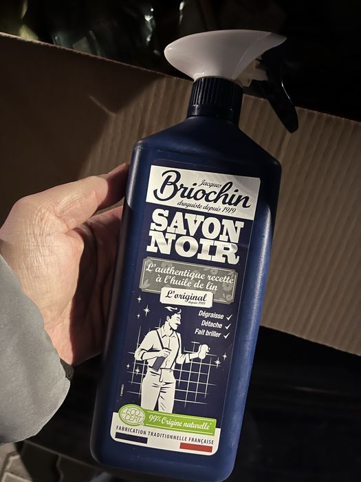 Płyn w sprayu do mycia