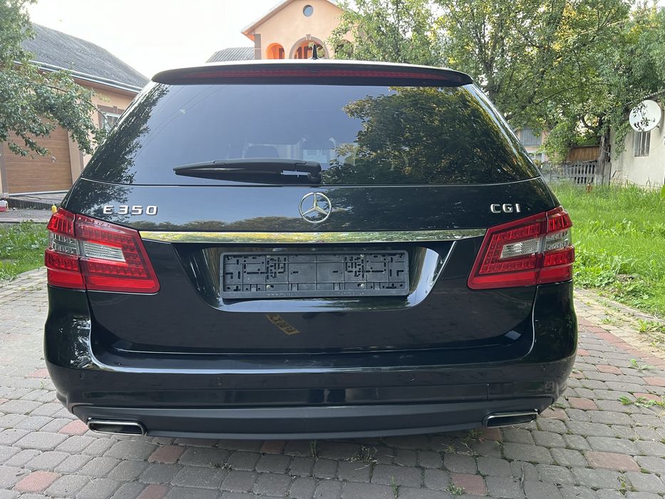 Ляда Кришка багажник Mercedes Benz w212 197