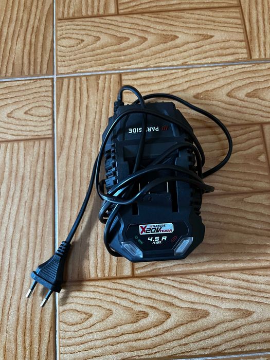 Carregador rápido Parkside PLG 20 C3 4.5A