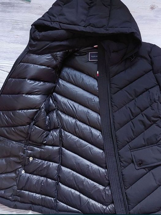 Куртка  Tommy Hilfiger  р. s