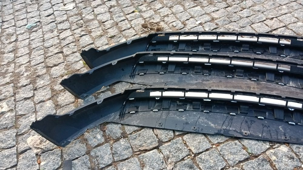 Avental lip parachoques Volvo xc40 de 2018