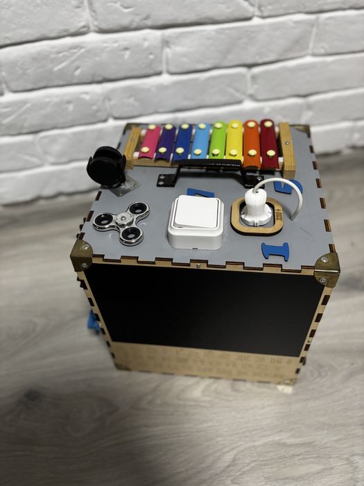 Бизи куб бизиборд бизикуб