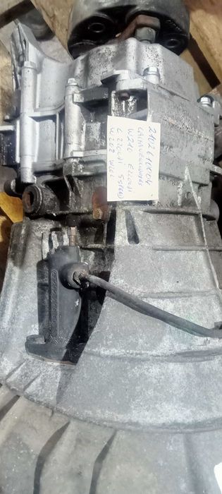 Caixa velocidades automática e outra Manual MERCEDES W210 W202 W208