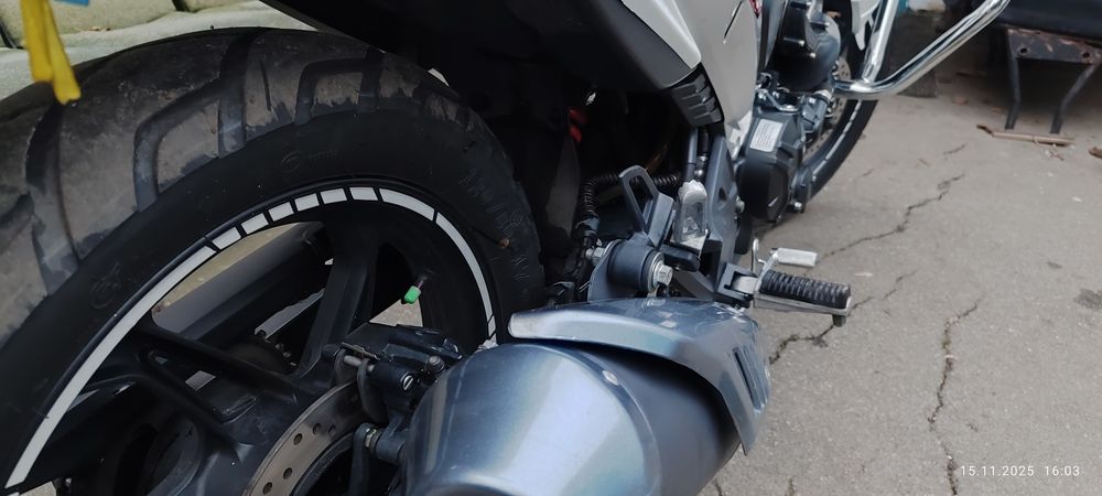 Продам Lifan KP200