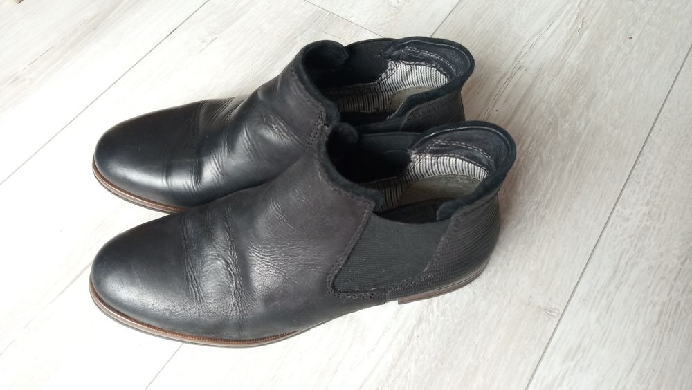 Czarne botki sztyblety Giorgio Venuti 37