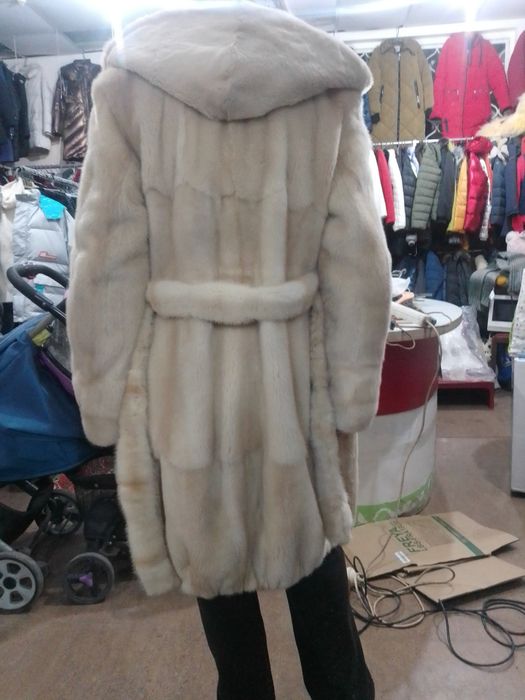 Норковая шуба Фабр качества с капюшоном и норковой шапкой