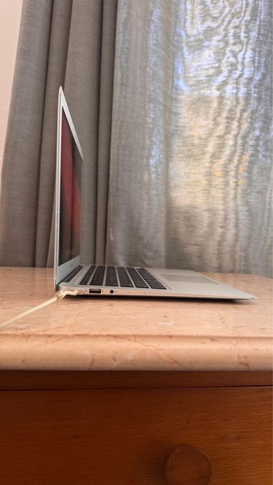MacBook Air 13" (Mid 2013) Ideal para Estudo e Trabalho