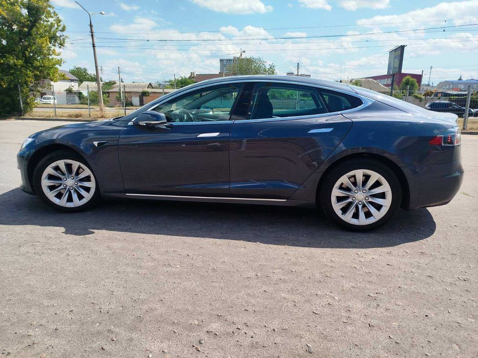 Tesla model S rest 2018 100D