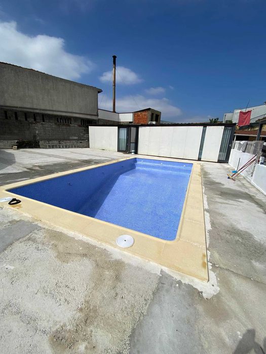 Construção de piscinas, chave na mão.