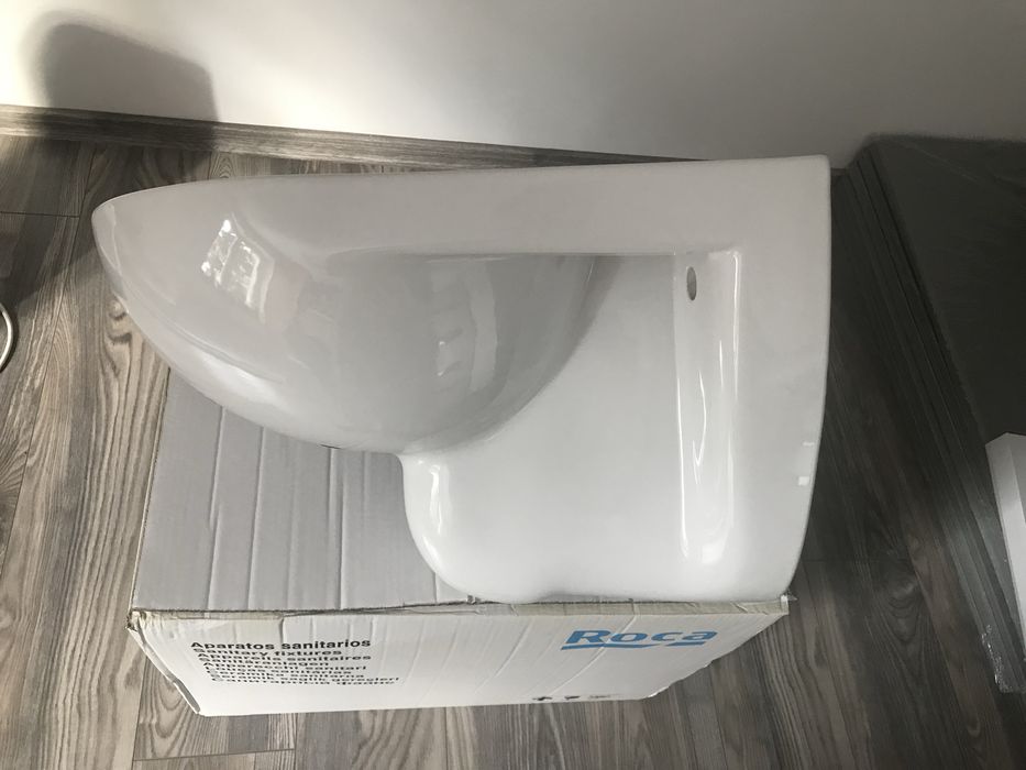 Miska Sedes WC  Podwieszany ROCA Victoria RIMLESS z deską Nowa