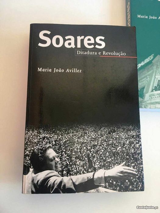 Livro "Mário Soares Ditadura e Revolução" por Maria João Avilez-1996