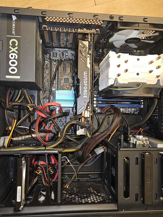 Komputer Asrock Z97 i7_4790 32GB SSD250GB HDD 320GB Radeon R9 390 8 GB