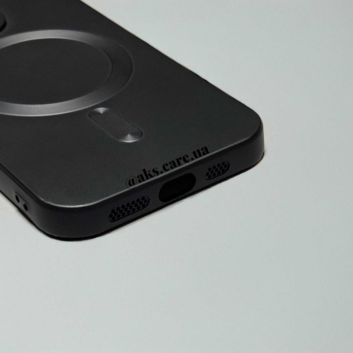 Чорний силіконовий чохол магніт протиударний MagSafe з лінзами iPhone
