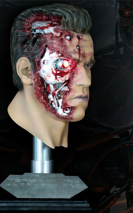 Cabeça e Pescoço Exterminador Implacável Tamanho Real Premium