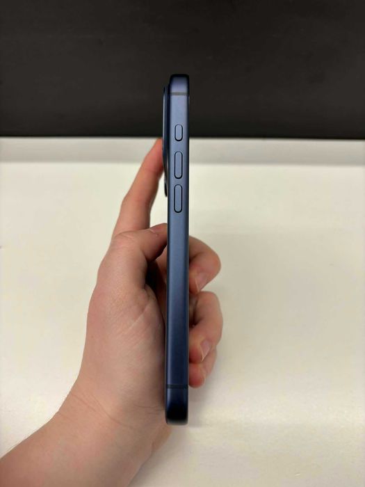 iPhone 17 Pro 256GB Deep blue | Raty 0% | Bateria 100%