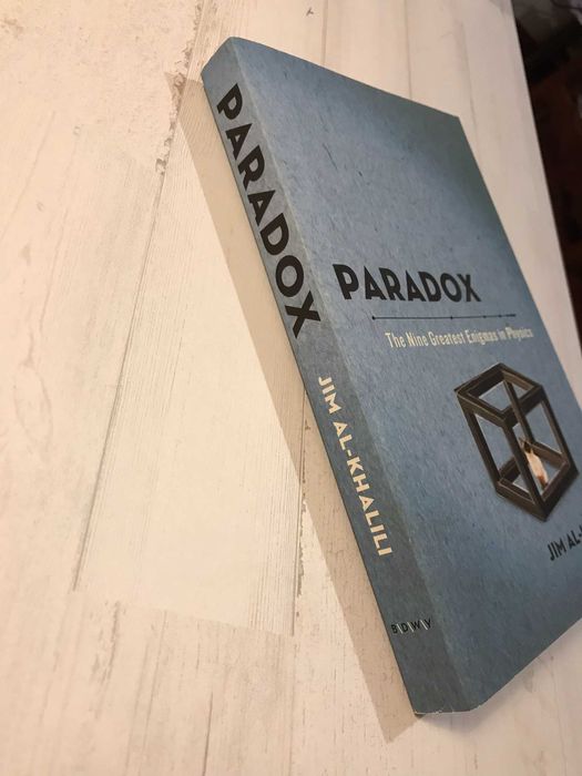 Livro Paradox The Nine Greatest Enigmas in Physics