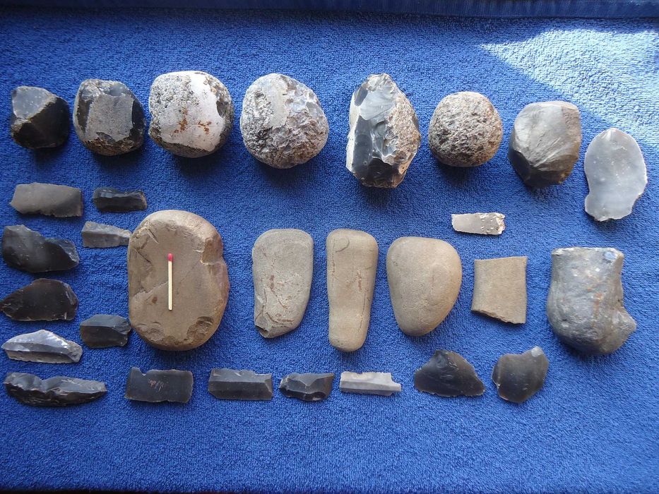 Знаряддя праці Кам"яного Віку.