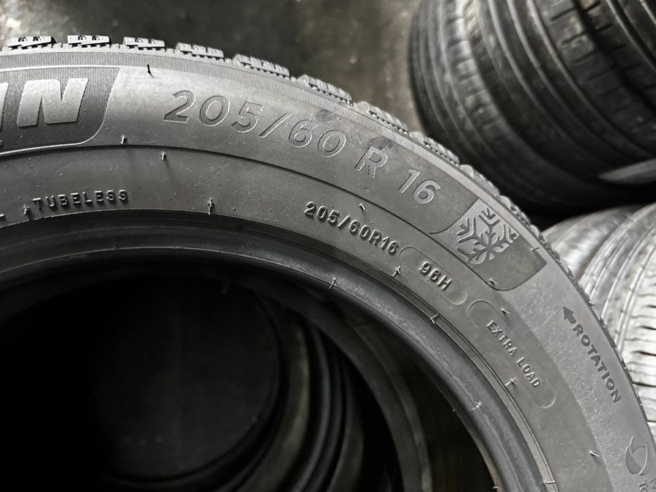 205/60R16 Michelin 2024p
