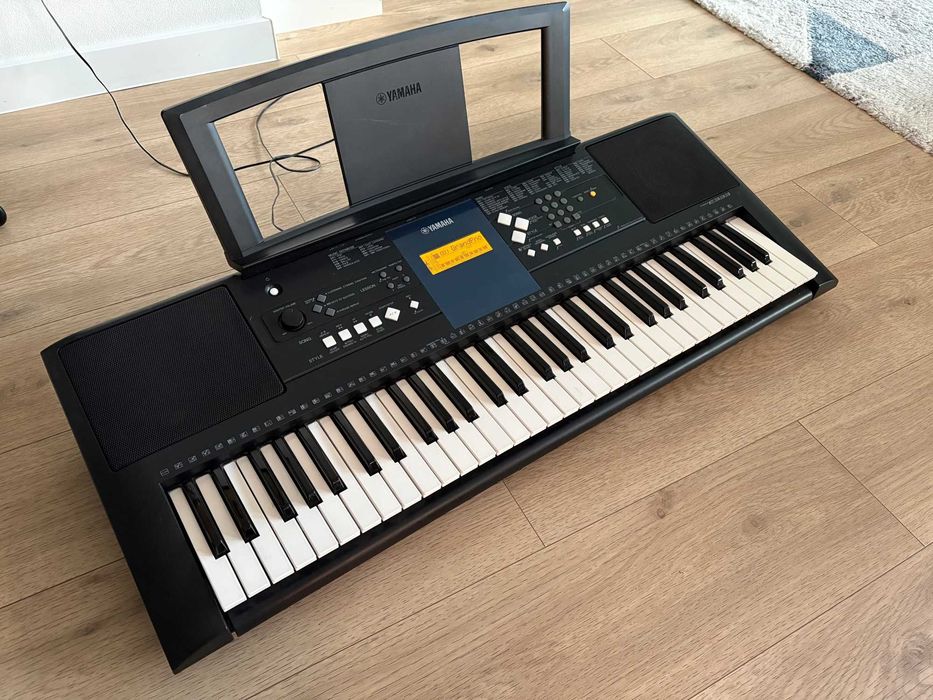 Keyboard Yamaha PSR E333