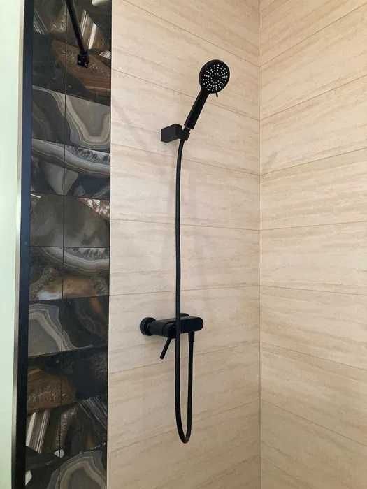 Продаж сучасного 2-поверхового котеджу у КМ Сметана, с. Бірки.