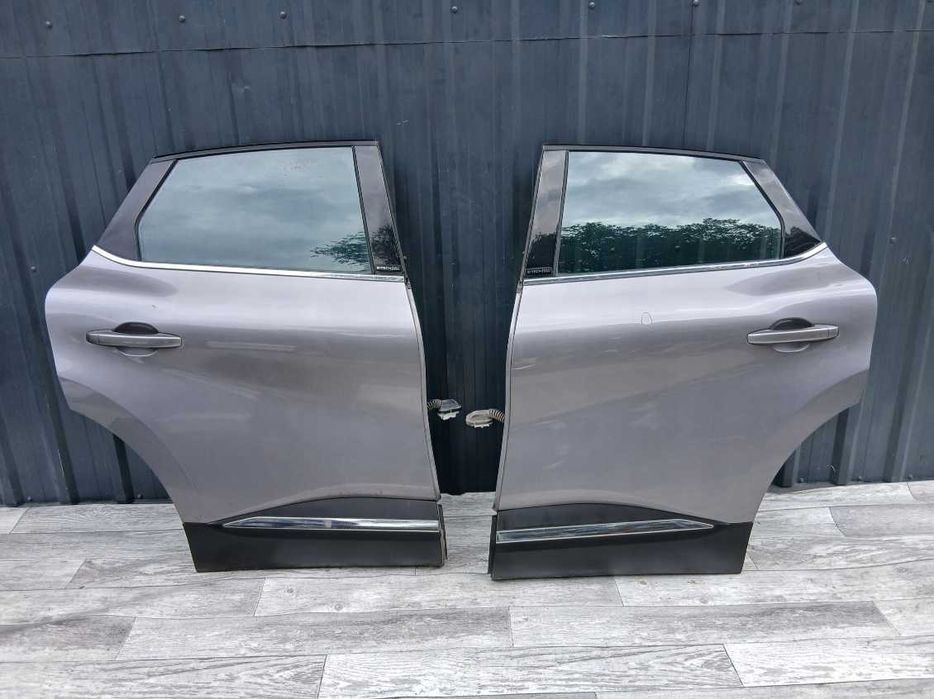 Двері Renault Captur 2 II передні або задні праві ліві разборка