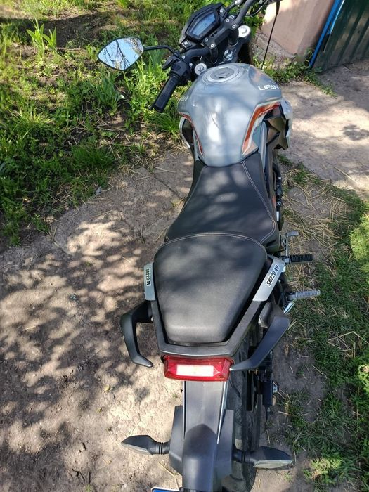Продам мотоцикл Lifan SR 220
