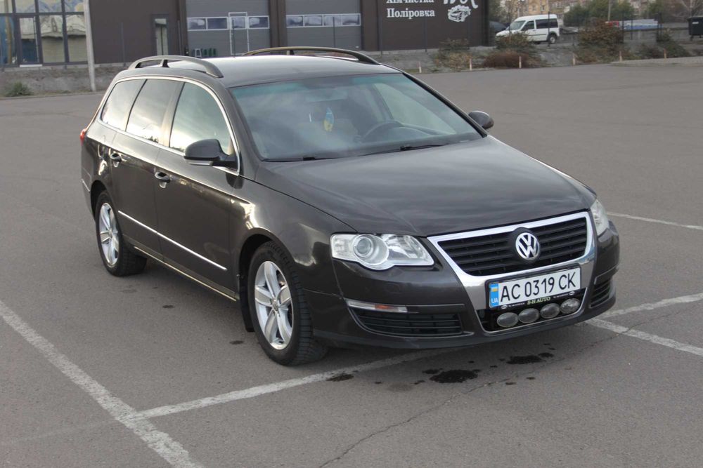 Продам автомобіль Volkswagen Passat B6