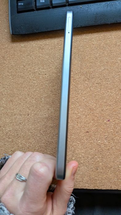 Vendo Nokia G65 5G embom estado,