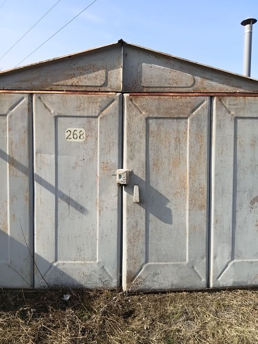 Металевий оцинкований гараж Лада