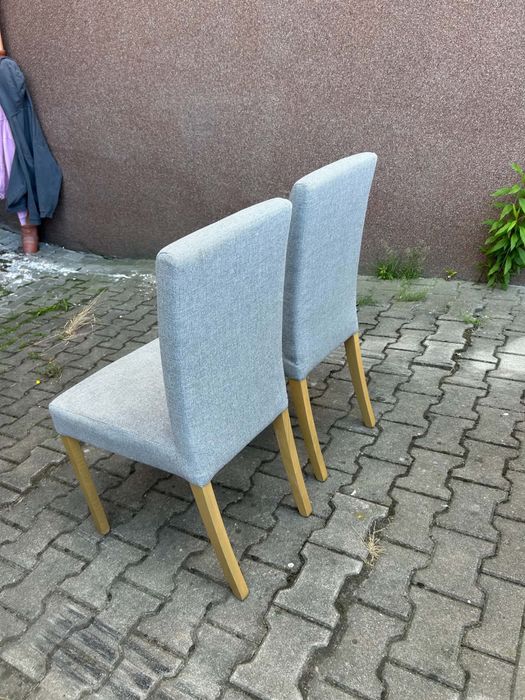 Komplet krzeseł jadalnianych