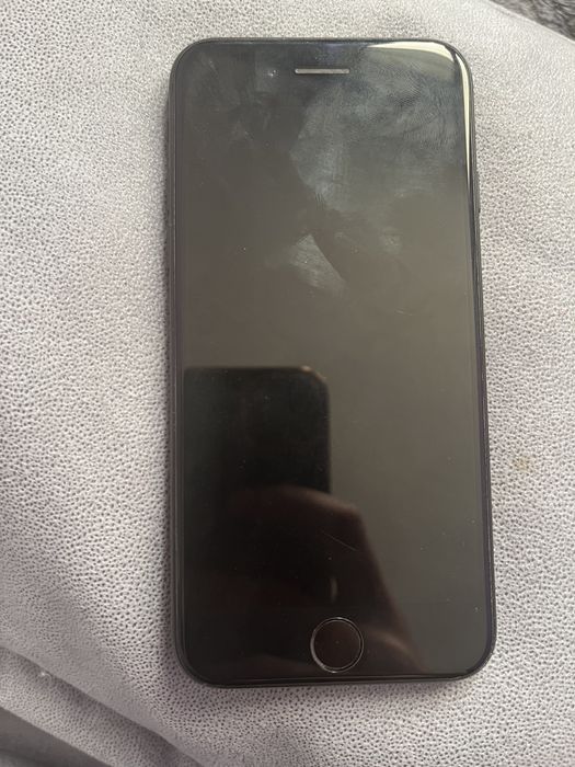 Iphone SE 2020 stan dobry