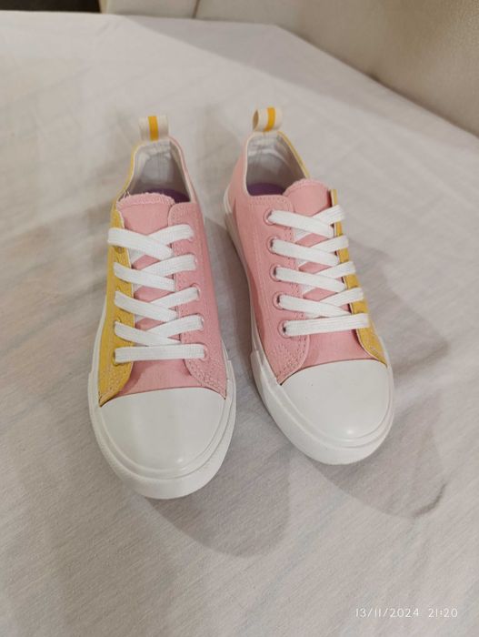 Tênis novos 32 Zippy