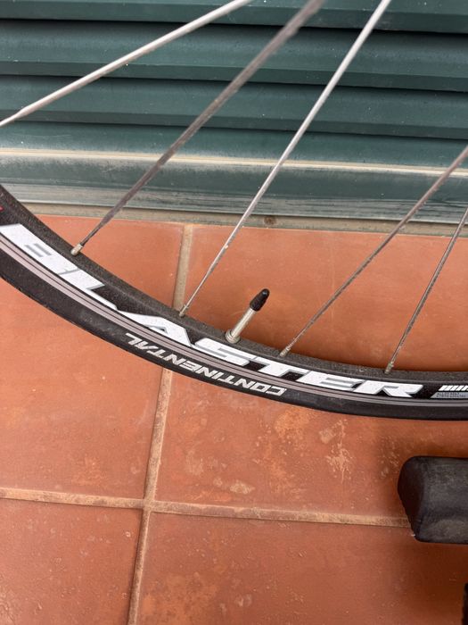 Pneu com oferta Rolo
