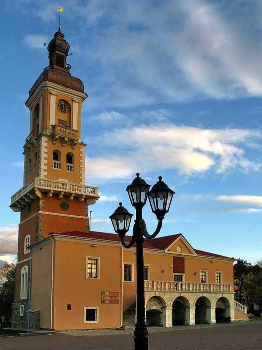 Екскурсія Гід Камянець Бакота Хотин Чернівці групові та індивідуальні