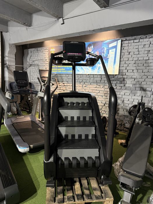 Ступеньки , лестница , степпер Climb Life Fitness SE 2 FulHd