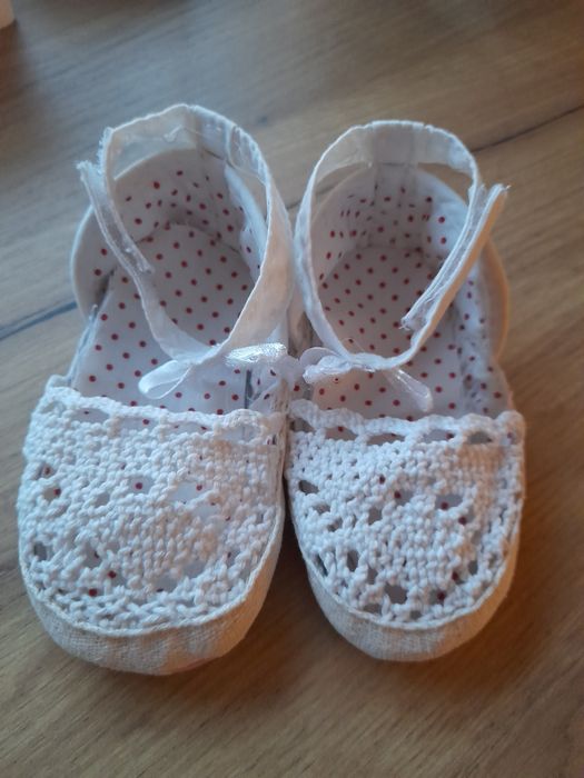 ŚLICZNE białe plecione niechodki DŁ wkładki 11cm