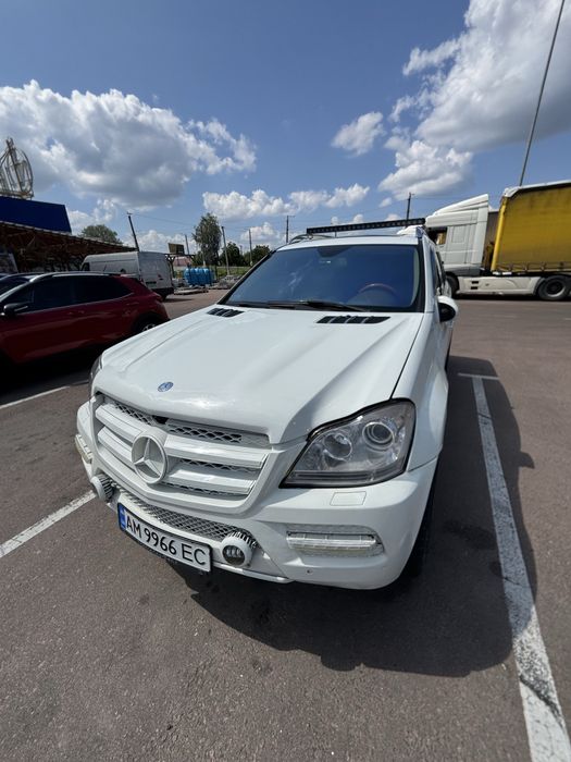Продаж/ обмін Aвтомобіль Mersedes GL 450  2010  можливо обмін на земельну ділянку в Житомирі