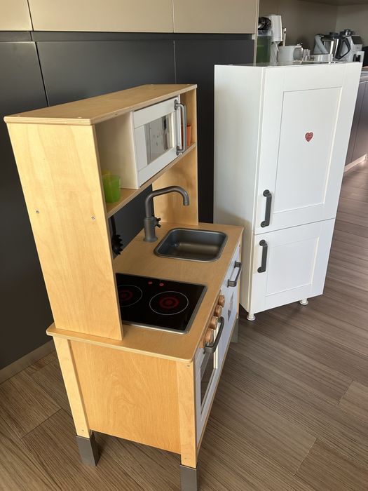 Cozinha e frigorifico IKEA + acessórios