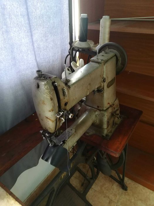 Máquina  Costura calçado PFAFF 28-9 BL