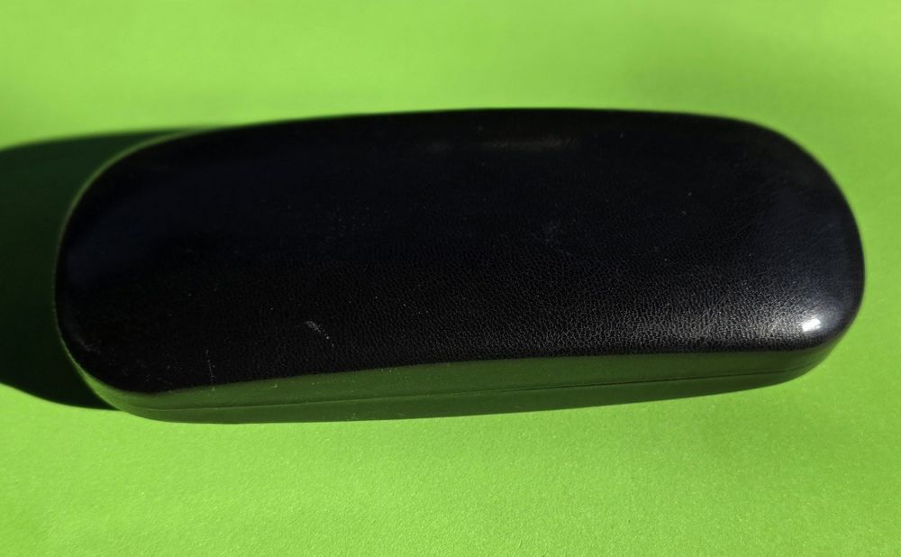 Etui na okulary nowe