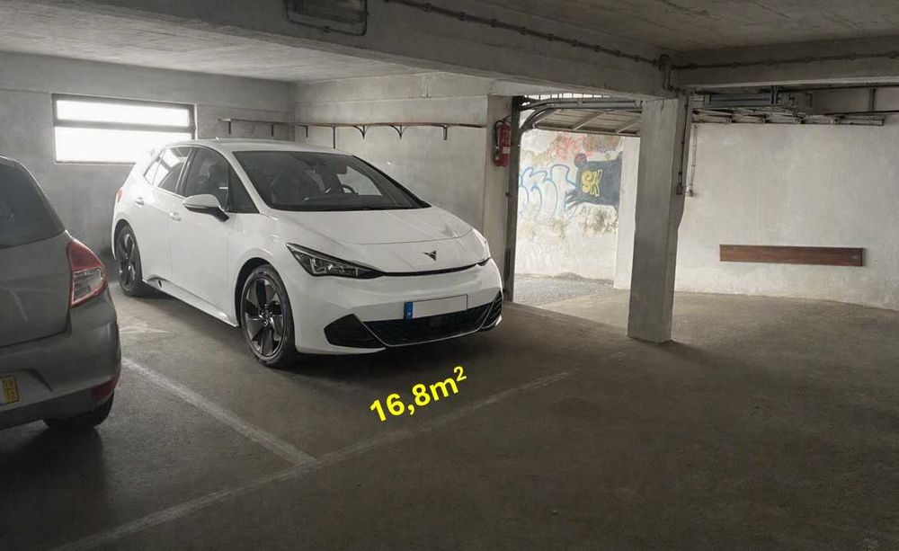Arrendo lugar(es) de garagem