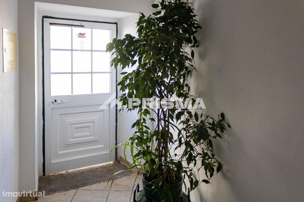 Moradia em banda para venda em Alcains