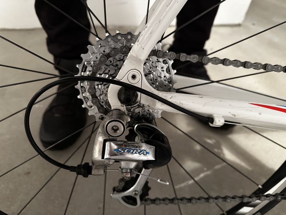 Rower szosowy w stanie dobrym