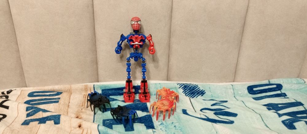 Лего бионикл роботи