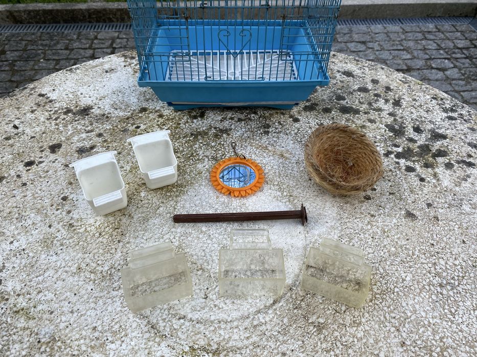 Gaiola para pássaro