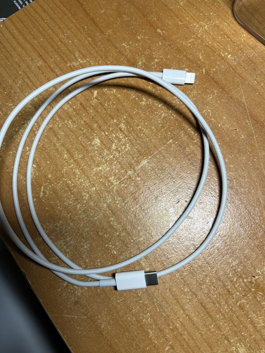 Кабель Apple USB-C to Lightning Cable 1m