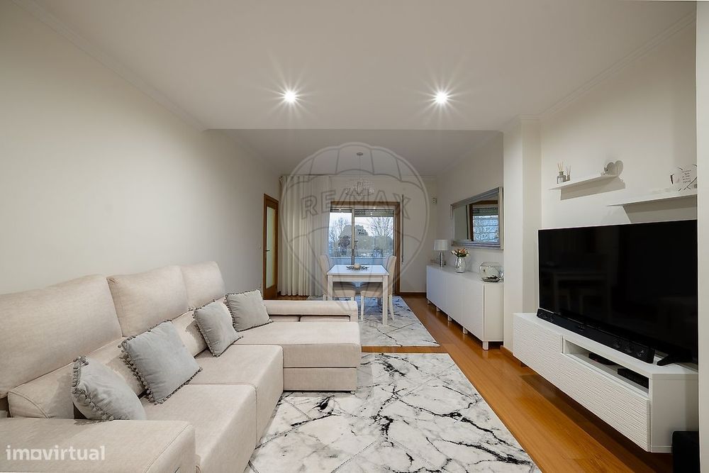 Apartamento T2 para venda — Castêlo Da Maia, Porto