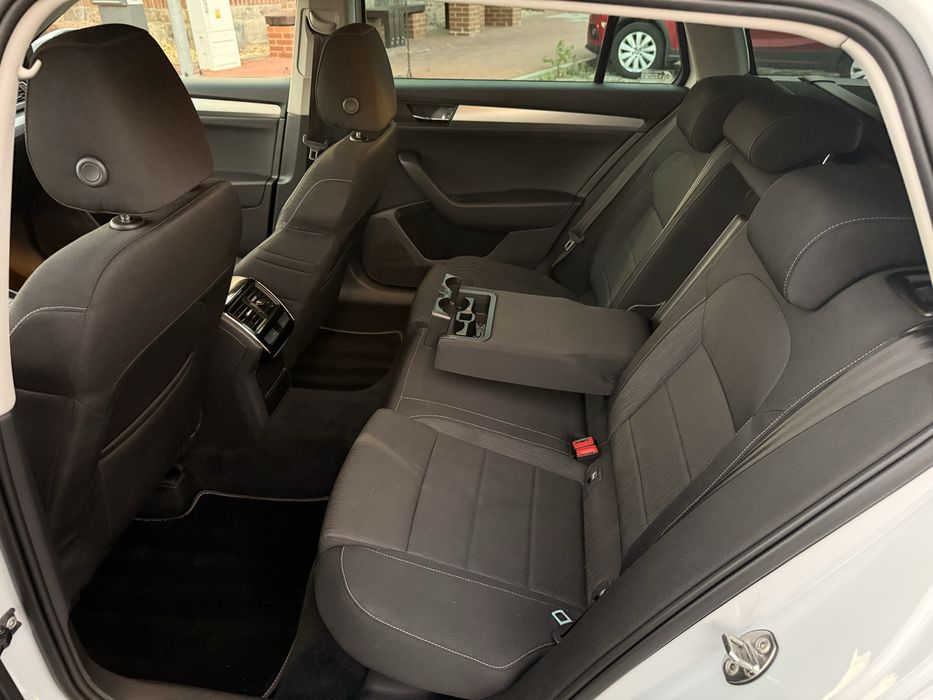 Skoda superb combi 2.0 tdi dsg